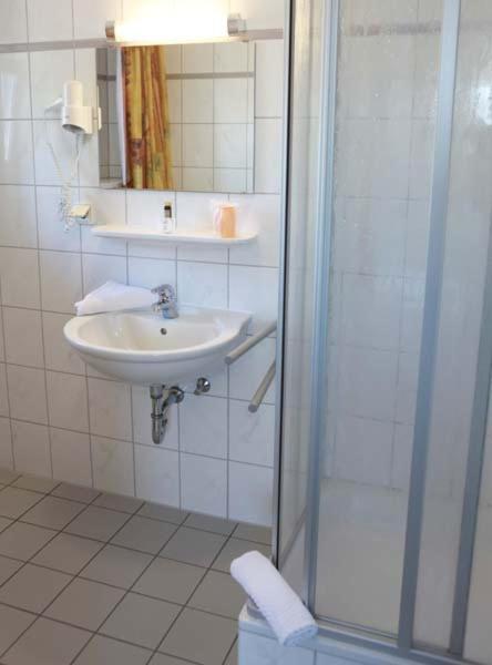 Hotel Wetterau - Self-Check-In Wölfersheim Eksteriør billede