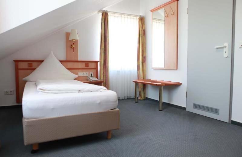 Hotel Wetterau - Self-Check-In Wölfersheim Eksteriør billede