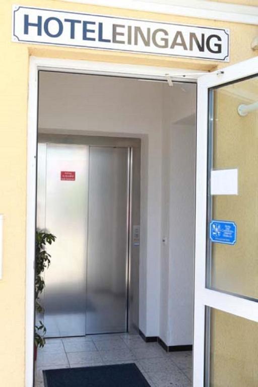 Hotel Wetterau - Self-Check-In Wölfersheim Eksteriør billede